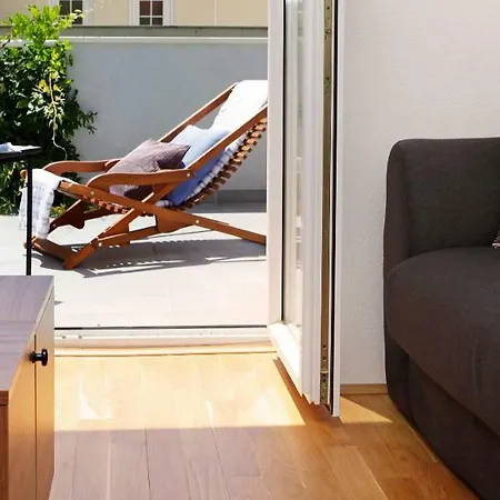 Superb Penthouse Luna Apartament *